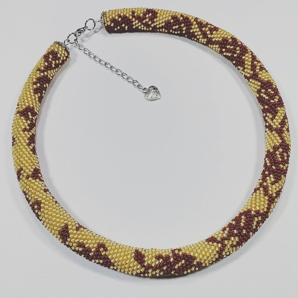 Alamani Designs Jewelry - Handmade seed beads crocheted rope necklace